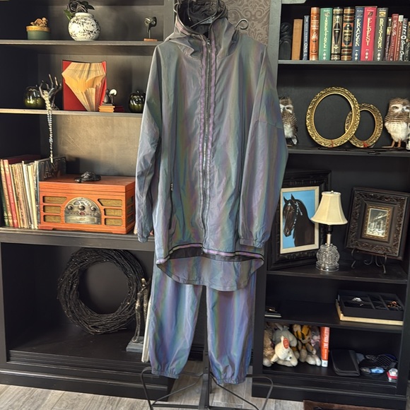 Holographic Tracksuit Set - Picture 8 of 8